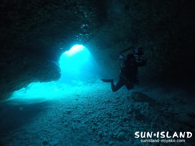 下地島ダイビングスポット』女王の部屋』