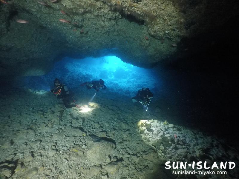 下地島ダイビングスポット【35ホール】