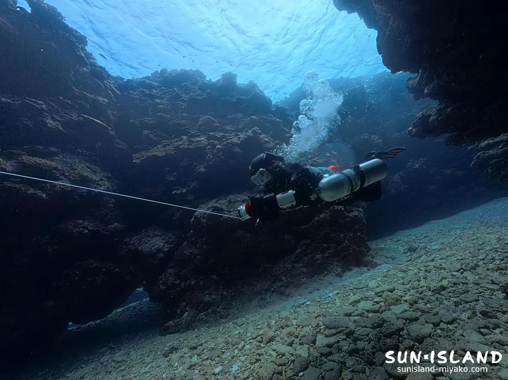 宮古島ダイビング 白鳥チャネル ラインワーク カバーンダイビング 練習 伊良部島