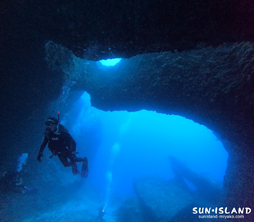 L字アーチ岸側から沖側を見た景色