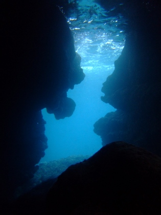 青の洞窟　宮古島