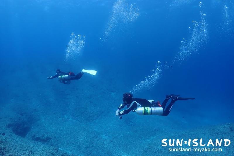 サイドマウントダイビング