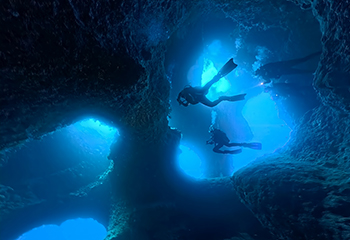 アントニガウディ