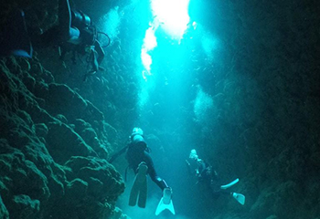 宮古島三大地形スポットその参【魔王の宮殿】