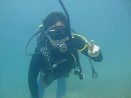 Hさん、PADIオープンウォーターダイバーおめでとう