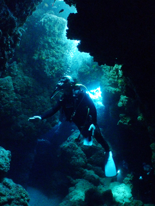下地島、なるほどザ・ケーブ