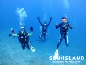 宮古島ダイビングの様子