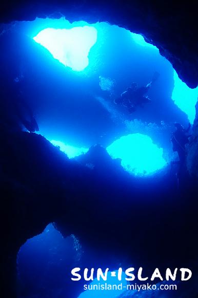 アントニガウディ