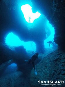 宮古島三大地形ポイントの一つアントニガウディ