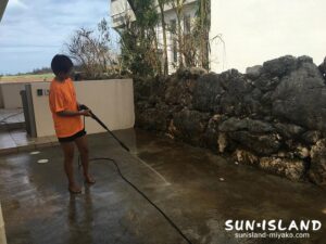 台風通過後の後片付け