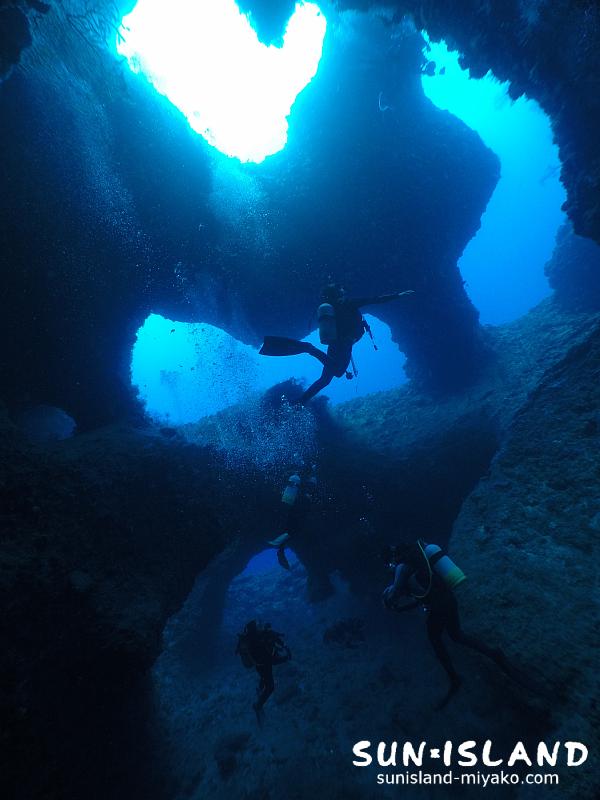 アントニガウディ