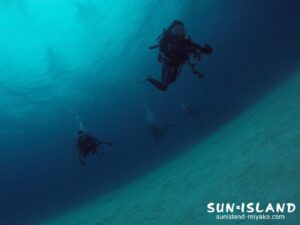 クリスタルパーク