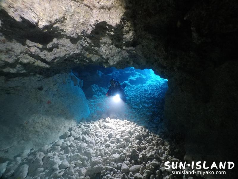 下地島ダイビングスポット【ツインケーブ】その1