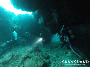 下地島ダイビングスポット・ポイント【中の島チャネル】