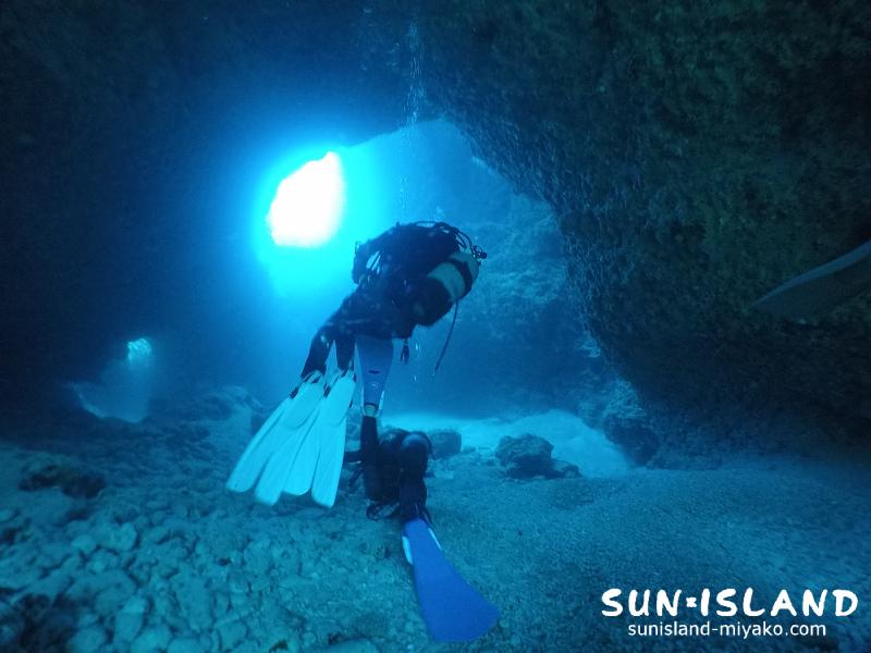下地島ダイビングスポット【女王の部屋】