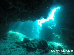 下地島ダイビングスポット【中の島チャネル】