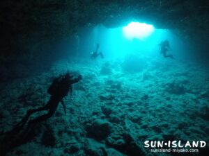 下地島ダイビングスポット【35ホール】