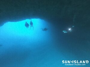 下地島ダイビングスポット『通り池』