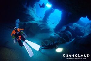 宮古島ダイビングスポット【七又アーチ】