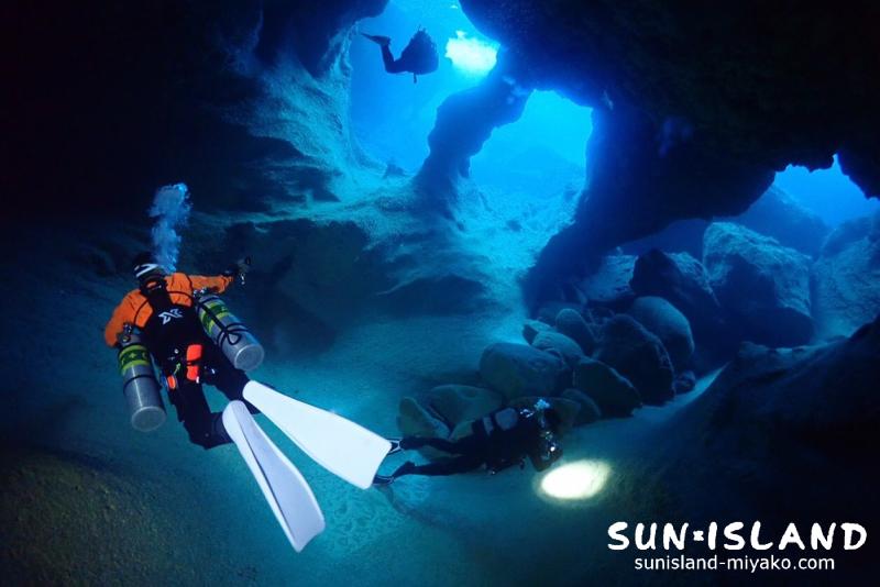 宮古島ダイビングスポット【七又アーチ】