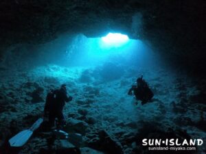 下地島ダイビングスポット『35ホール』