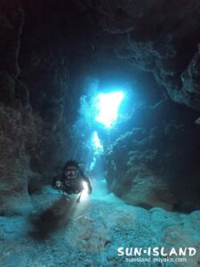 宮古島南岸エリアにてダイビング