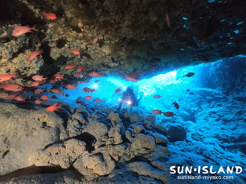 伊良部島ダイビングスポット『ワープホール』