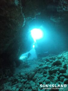 宮古島ダイビングスポット【魔王の宮殿】