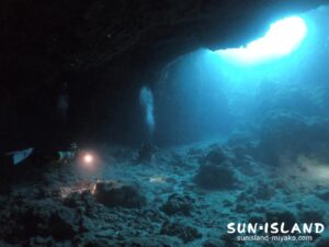 下地島ダイビングスポット『35ホール』