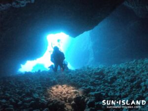 下地島ダイビングスポット『35ホール』入口