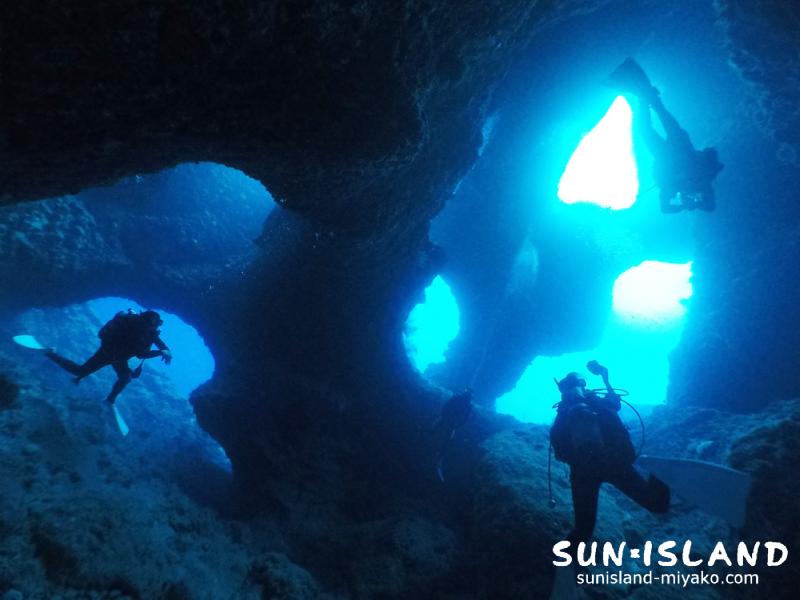 アントニガウディ