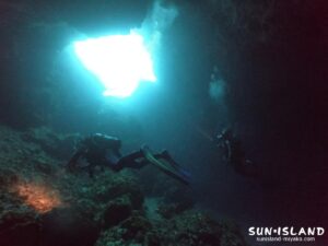 下地島ダイビングスポット「35ホール」