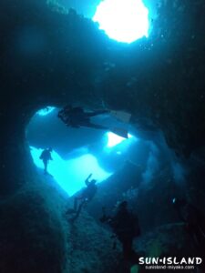 下地島ダイビングスポット「アントニガウディ」