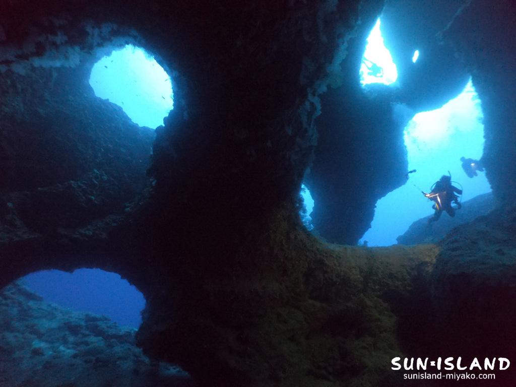 アントニガウディ