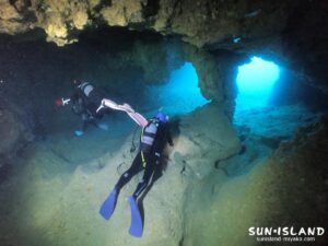 下地島ダイビングスポット『ミニ通り池』