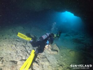 下地島ダイビングスポット『35ホール』