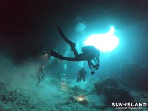 下地島ダイビングスポット『35ホール』