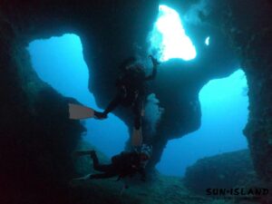 アントニガウディ