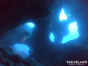 アントニガウディ