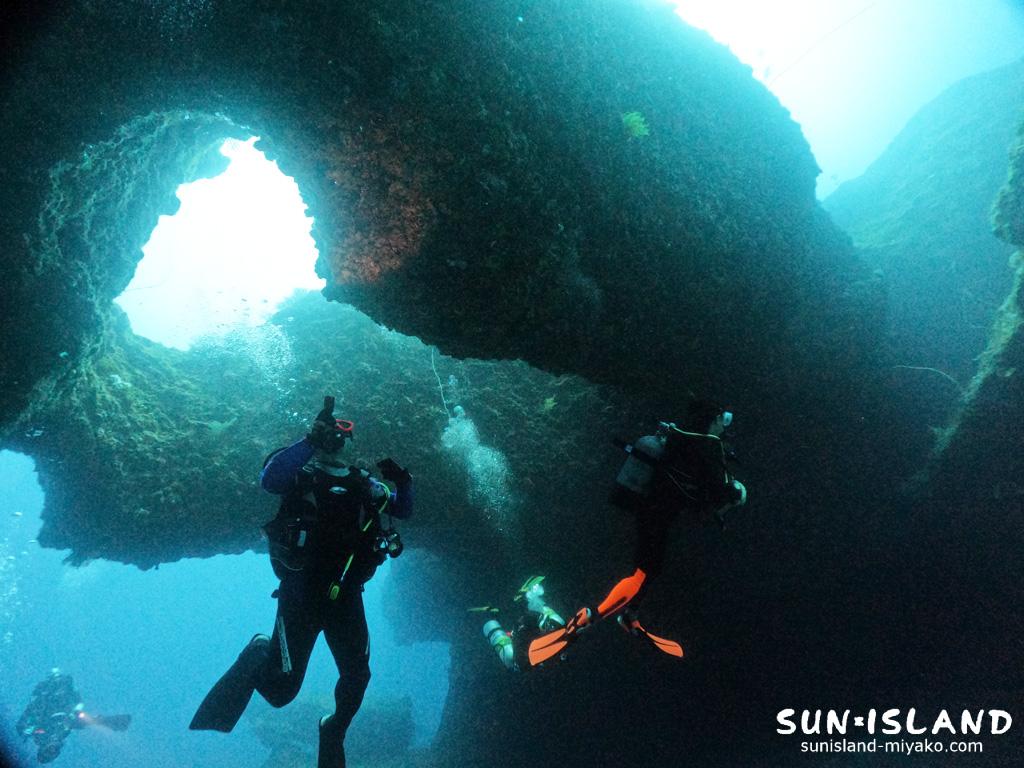 伊良部島ダイビングスポット『L字アーチ』