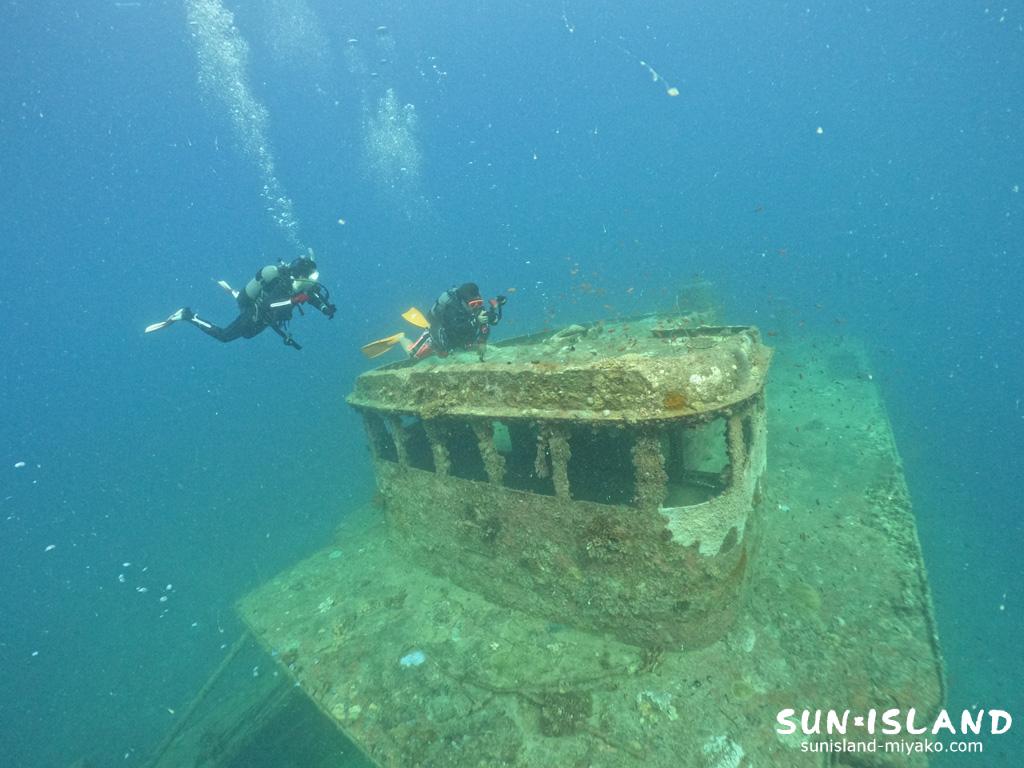 沈船ダイビング