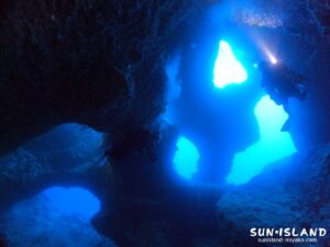 アントニガウディ