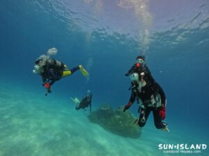 砂地でのダイビング