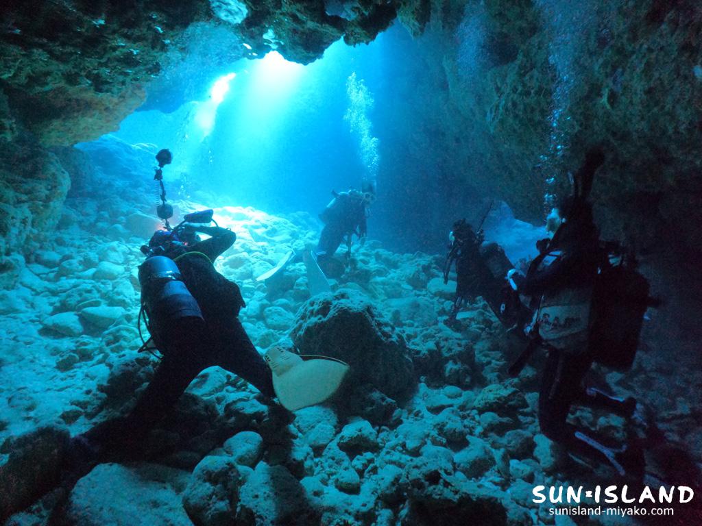 宮古島ダイビングポイント『魔王の宮殿』