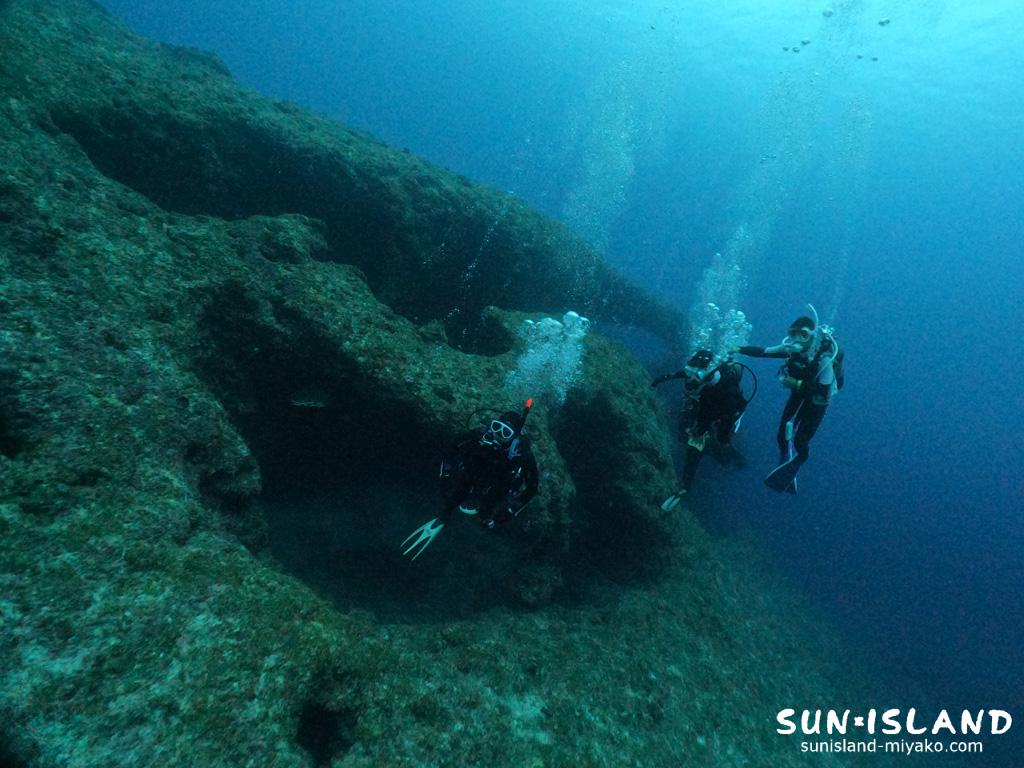 アントニガウディ