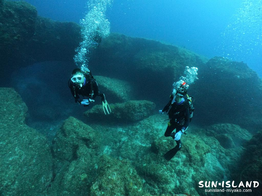 伊良部島ダイビングスポット『L字アーチ』
