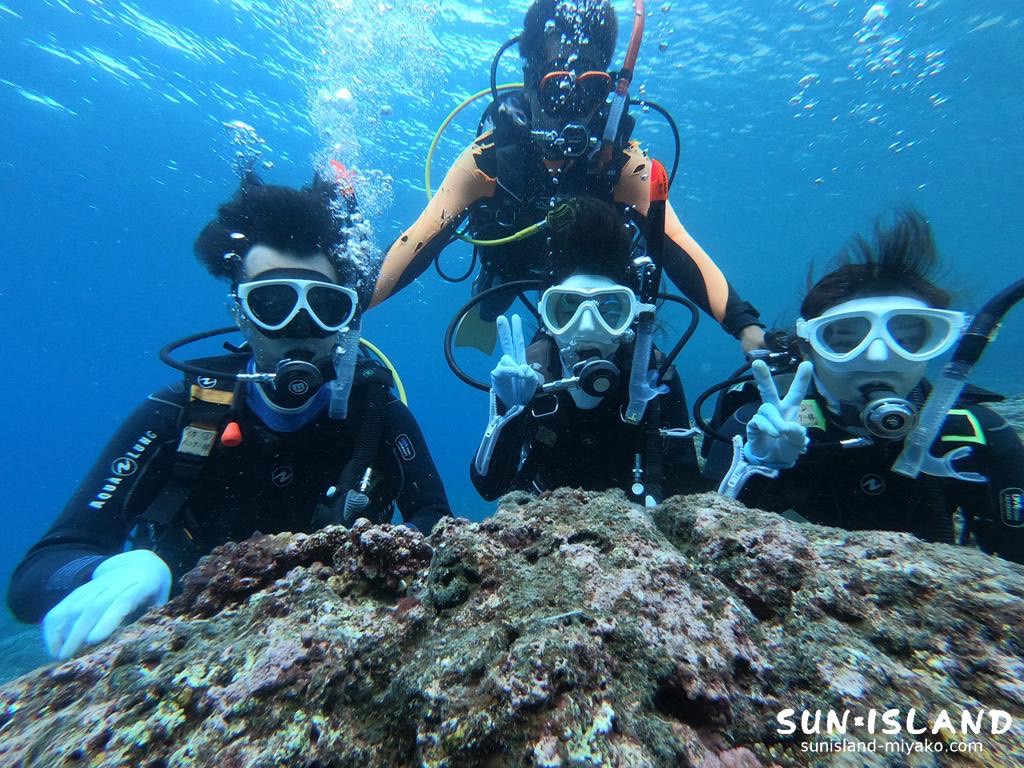 体験ダイビングにご参加のゲストさん3名