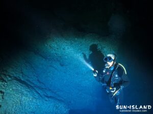 下地島ダイビングスポット『35ホール』