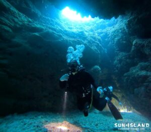 下地島 なるほどザ・ケーブ