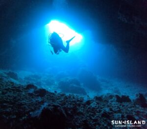 下地島 35ホール 吸い込まれるような海の青み
